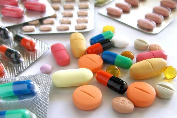 Il trattamento della prostatite non è completo senza l’assunzione di antibiotici e altri farmaci